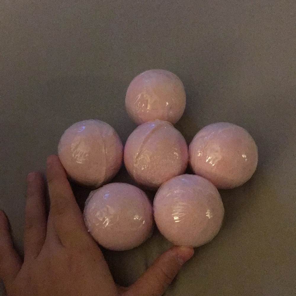 Bath bombs